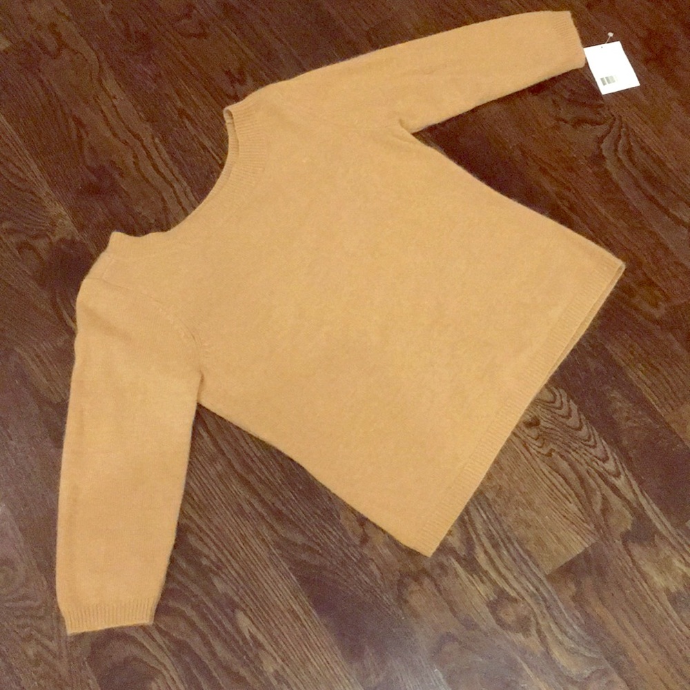 *SALE* Tan Boatneck Sweater Size Large - NWT